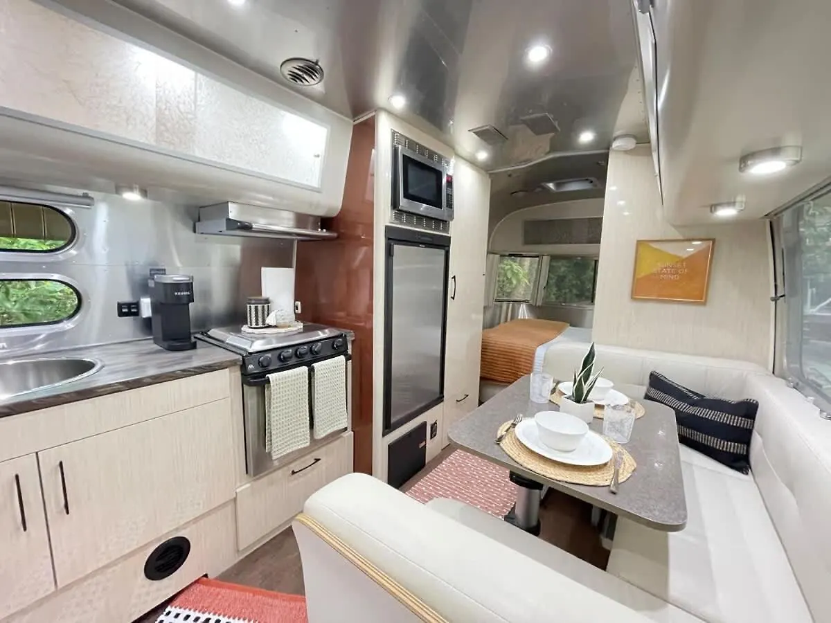 Amazing Home & Modern Airstreams Near Beach & City Sleeps 22! Savannah