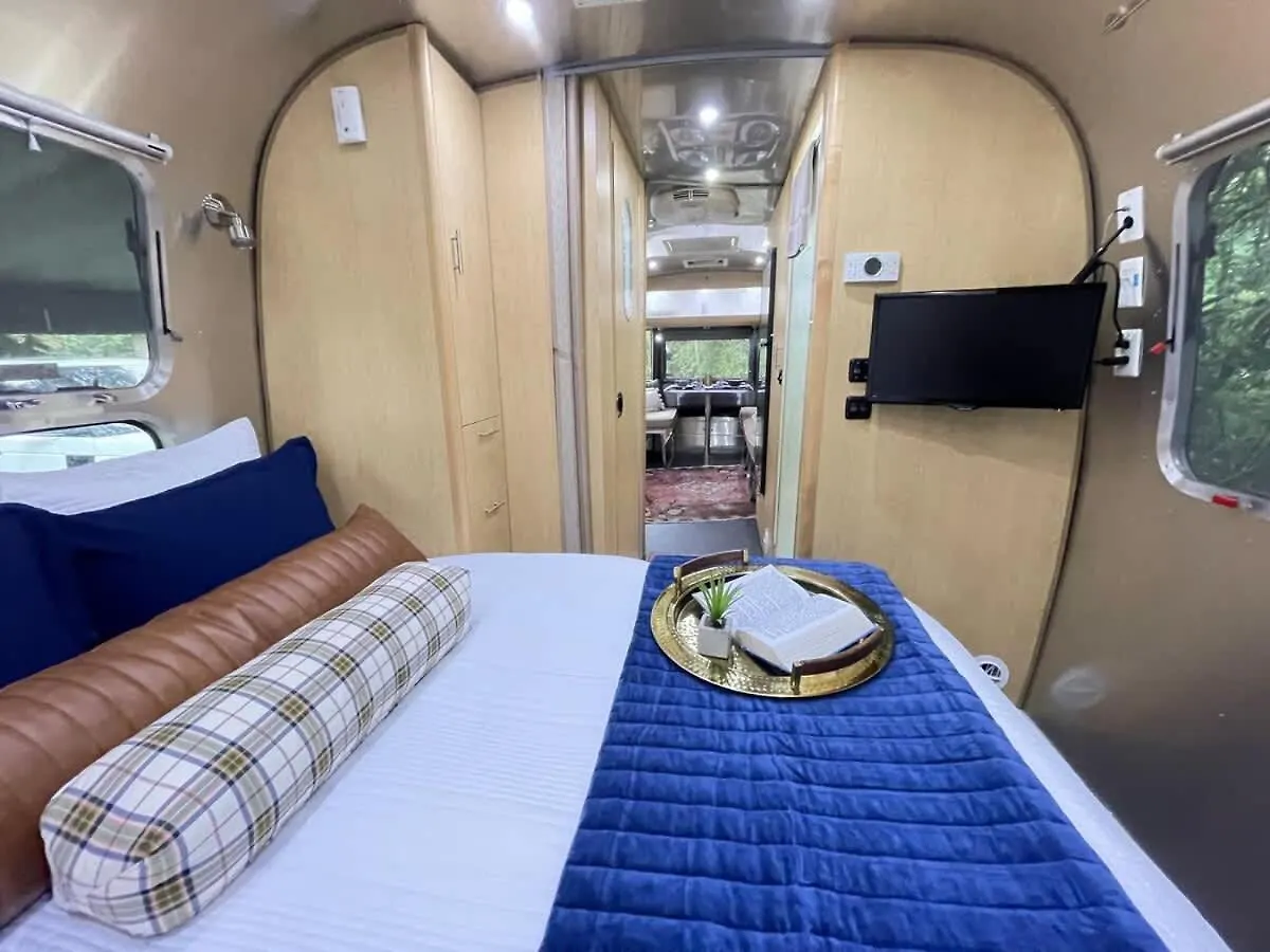 Holiday home Amazing Home & Modern Airstreams Near Beach & City Sleeps 22! Savannah United States