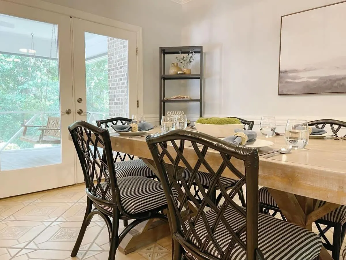 Amazing Home & Modern Airstreams Near Beach & City Sleeps 22! Savannah