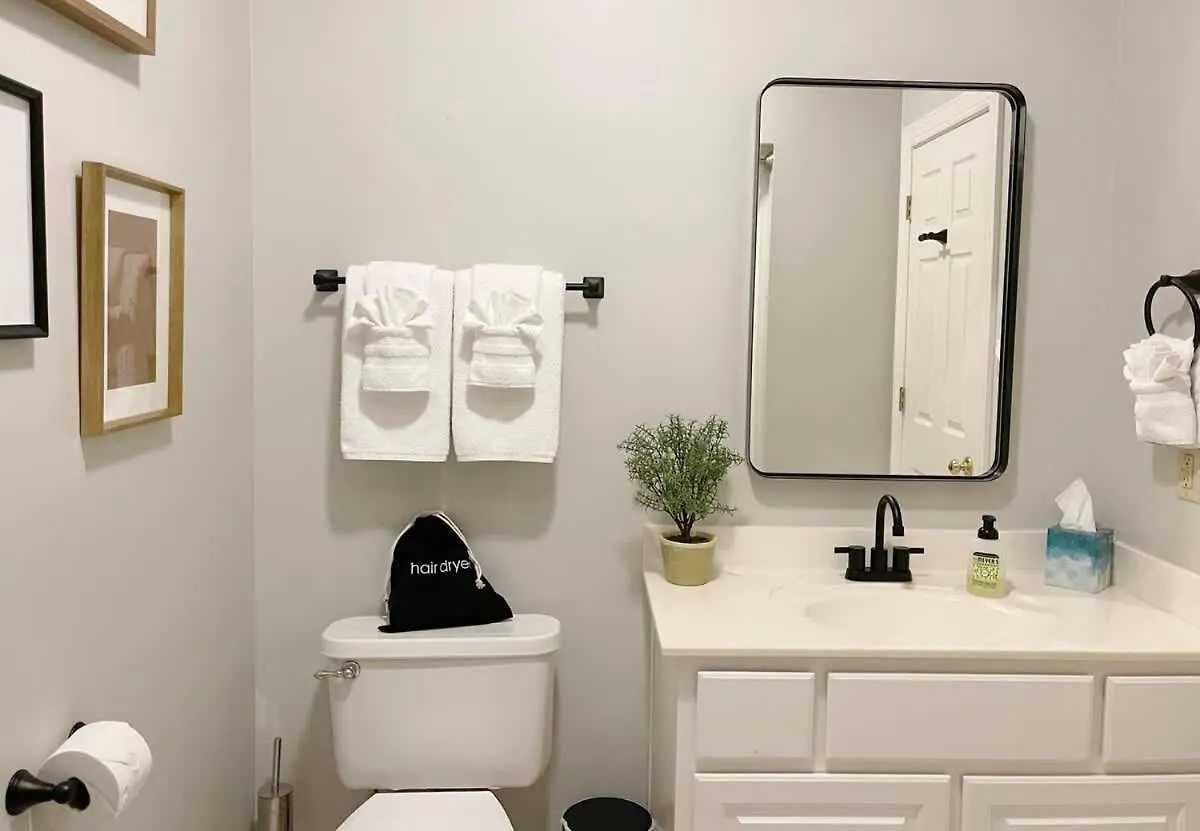 Holiday home Amazing Home & Modern Airstreams Near Beach & City Sleeps 22! Savannah
